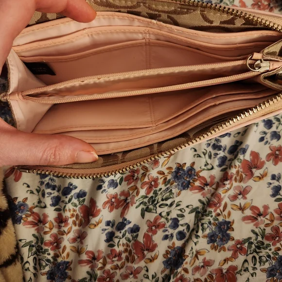 Coach Signature Canvas Zip-Around Wallet – Light Pink Trim - Picture 10 of 16